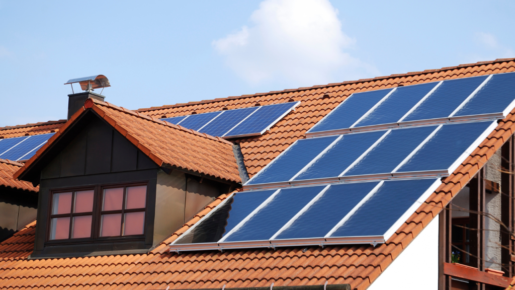 Cuántos paneles solares necesito para una casa
